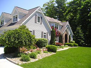 Landscapers and Lawncare Services in Etowah, TN